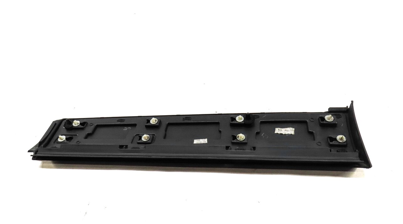 Thumbnail 4: 2015 LAND ROVER DISCOVERY SPORT (L550) REAR RIGHT LOWER DOOR MOULDING TRIM