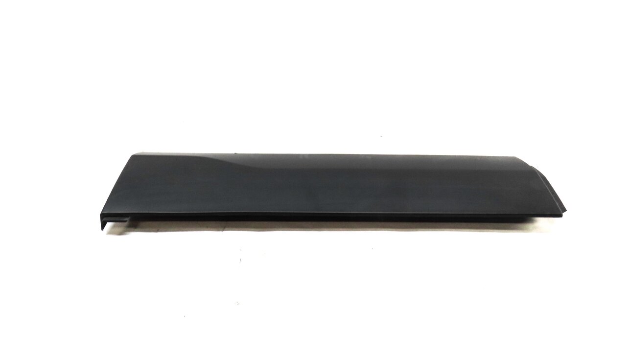 Thumbnail 3: 2015 LAND ROVER DISCOVERY SPORT (L550) REAR LEFT LOWER DOOR TRIM MOULDING