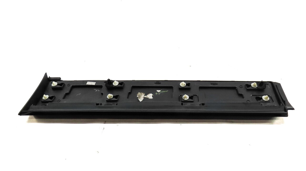 Thumbnail 4: 2015 LAND ROVER DISCOVERY SPORT (L550) REAR LEFT LOWER DOOR TRIM MOULDING