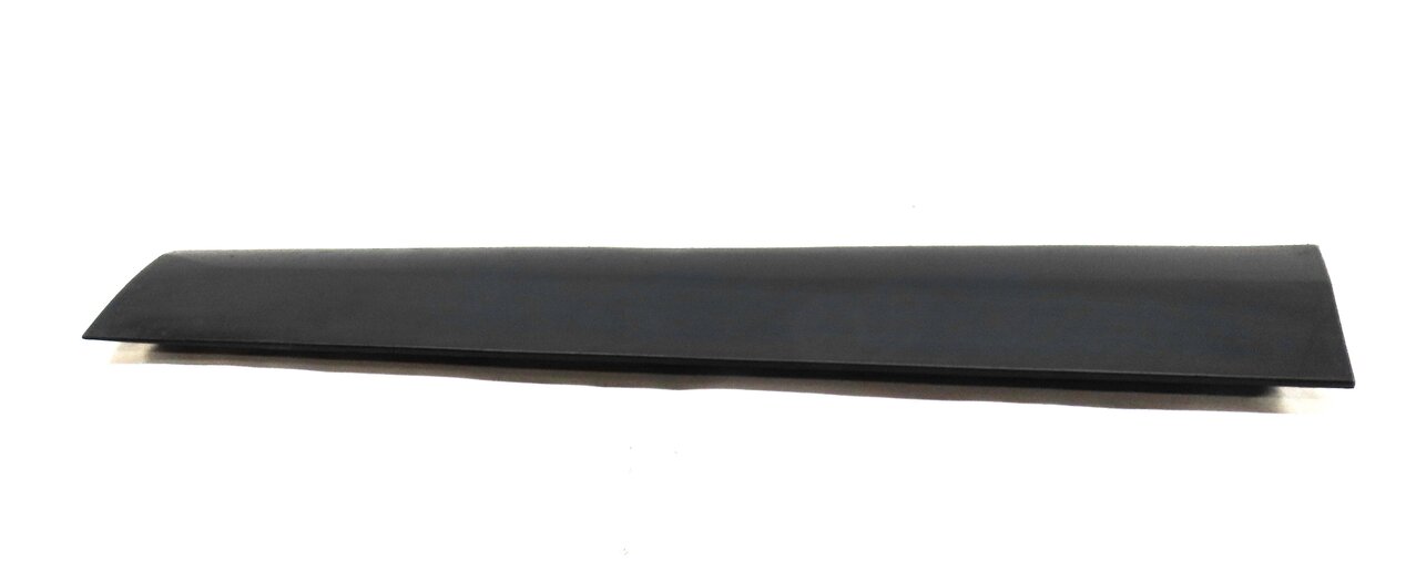 Thumbnail 3: 2015 LAND ROVER DISCOVERY SPORT (L550) FRONT RIGHT LOWER DOOR MOULDING TRIM