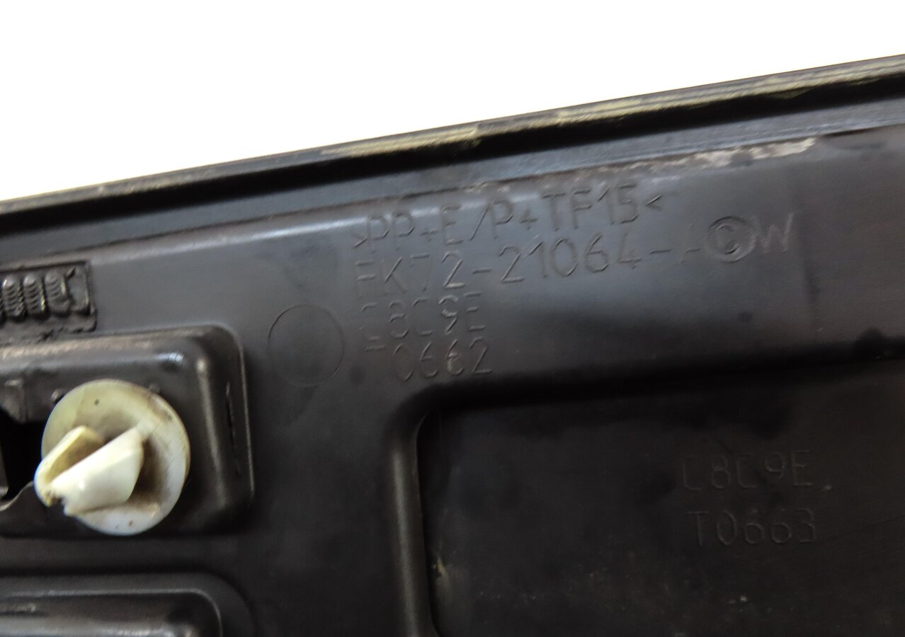 Thumbnail 6: 2015 LAND ROVER DISCOVERY SPORT (L550) FRONT RIGHT LOWER DOOR MOULDING TRIM