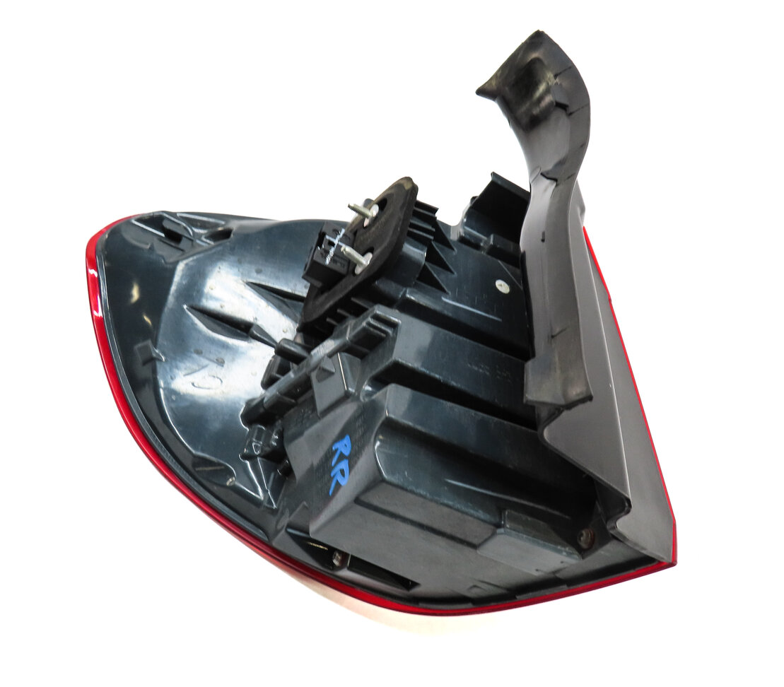Thumbnail 4: 14-18 BMW X5 X5M F15 RIGHT PASSENGER REAR OUTER LED TAILLIGHT BRAKE LIGHT LAMP