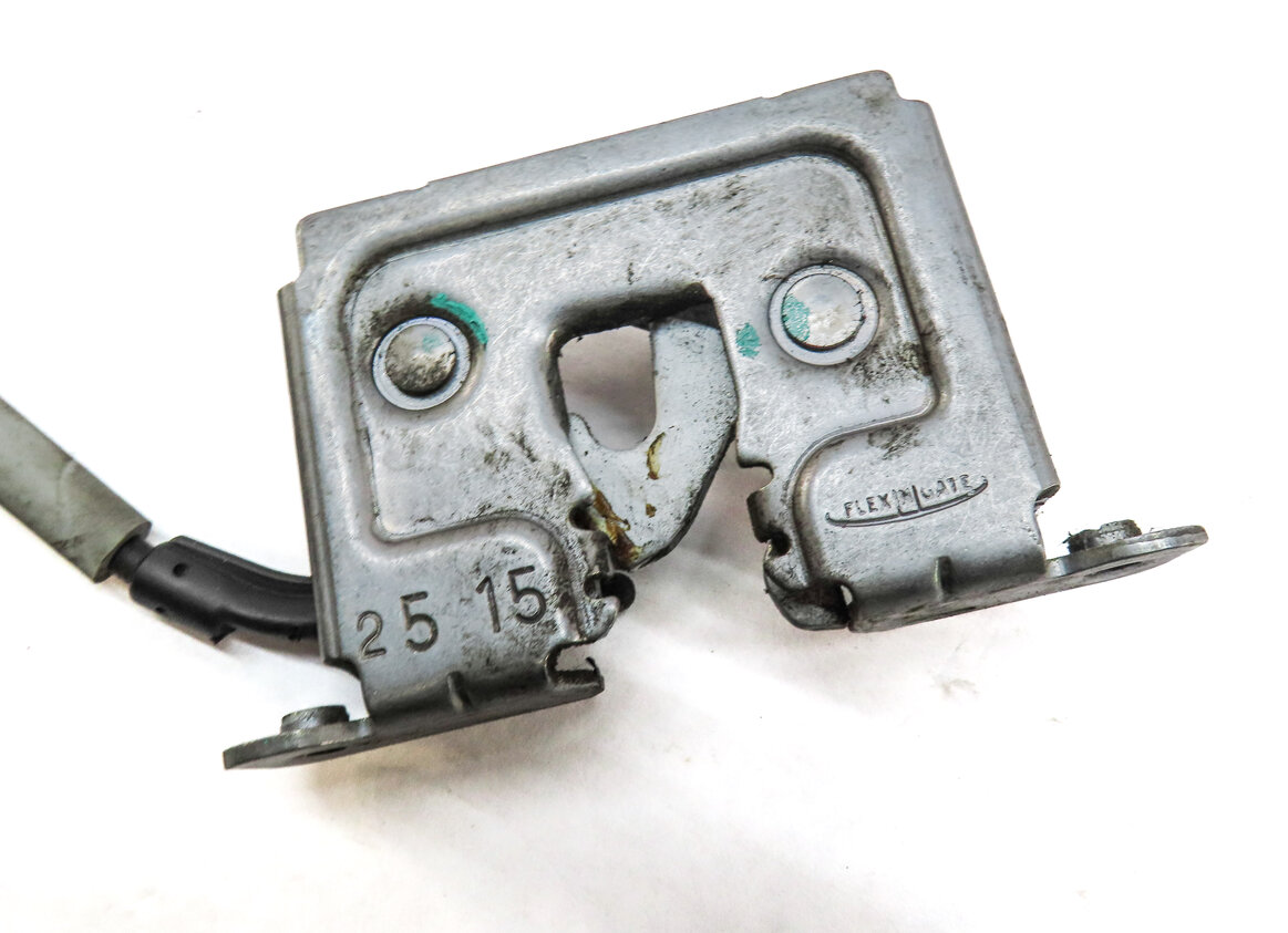 Thumbnail 8: 2016 BMW X5 (F15) LEFT & RIGHT OPEN CLOSE RELEASE HOOD LATCH SET 2 WITH CABLES