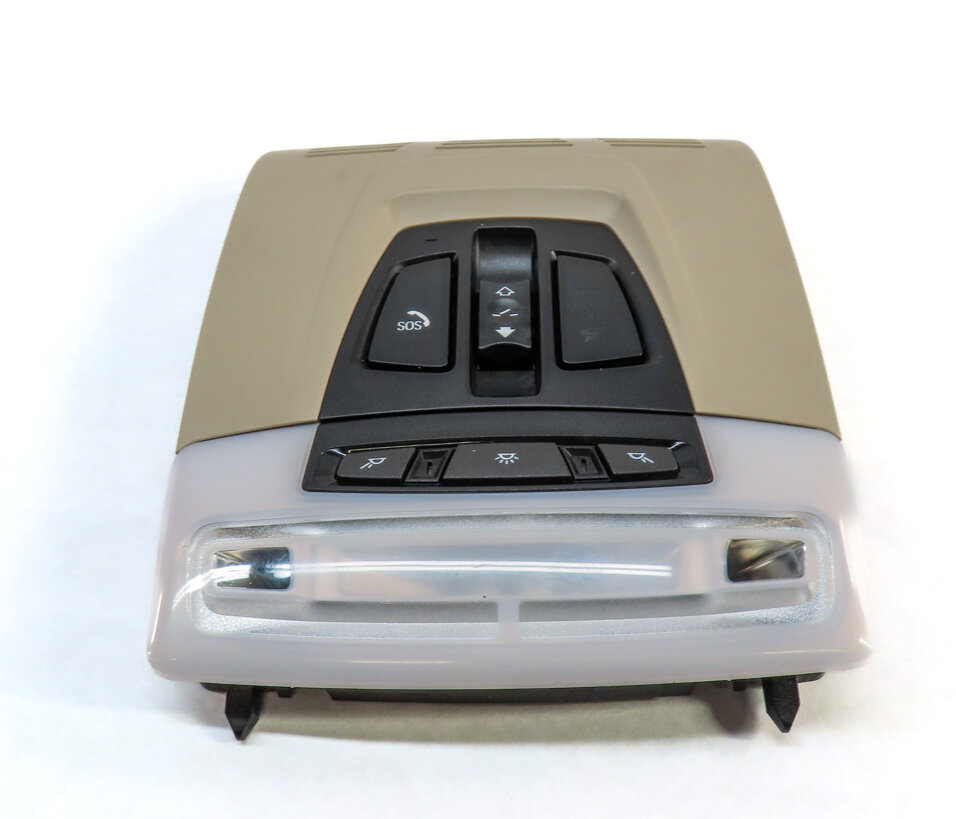 Thumbnail 3: 2016 BMW X5 (F15) FRONT ROOF CENTER PRIMARY DOME LIGHT & SUNROOF BUTTON (Beige)