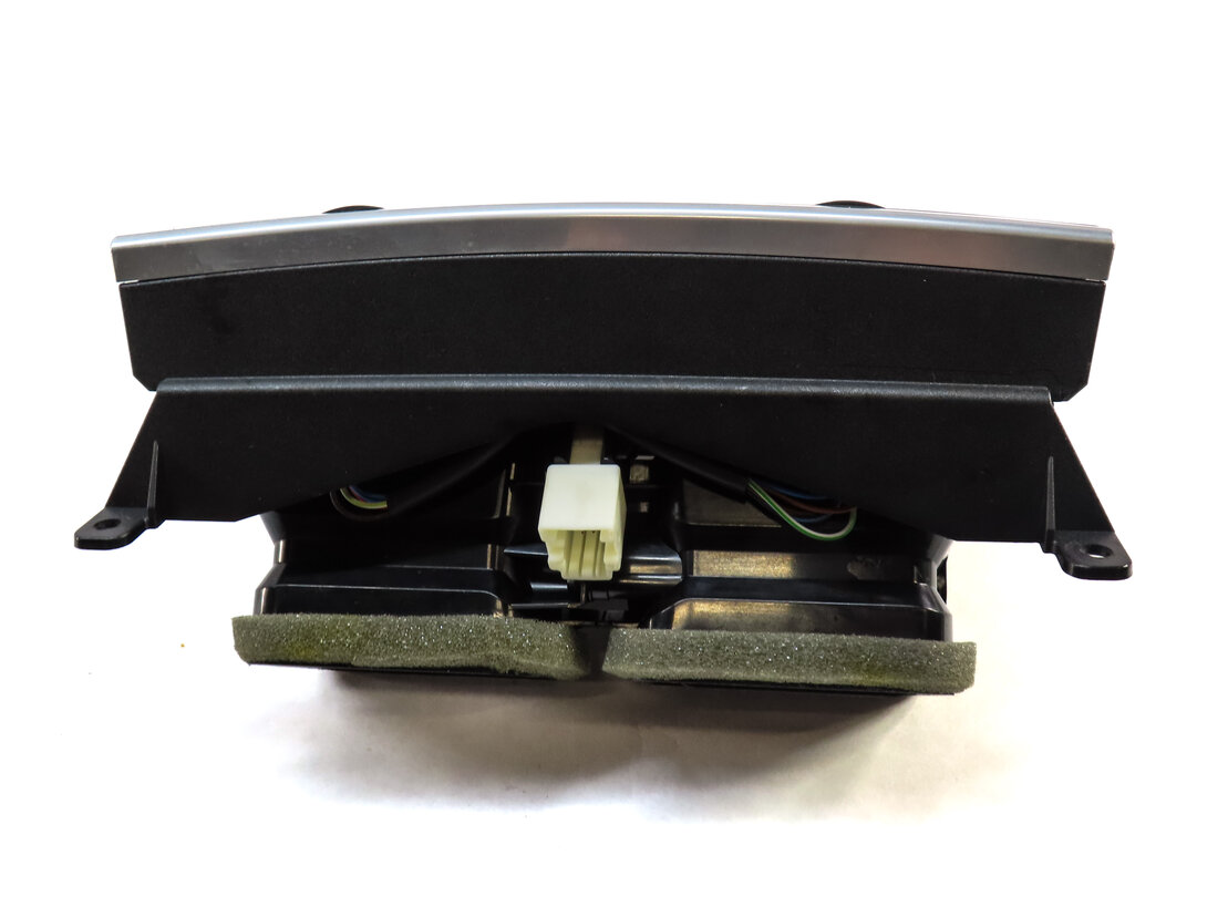 Thumbnail 4: 2016 BMW X5 (F15) REAR CENTER CONSOLE HVAC A/C HEATER AIR VENT (Black)