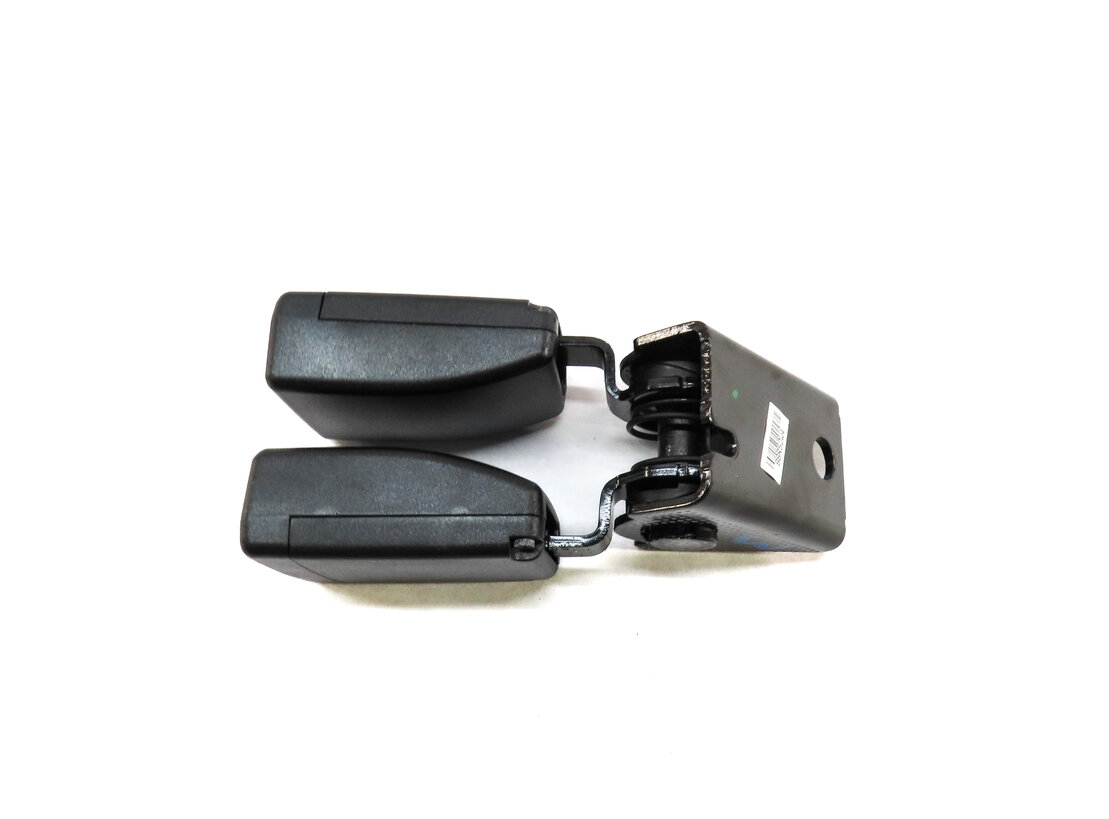 Thumbnail 3: 2016 BMW X5 (F15) REAR LEFT & RIGHT 3RD ROW SEATBELT BUCKLE RECEIVER (BLACK)