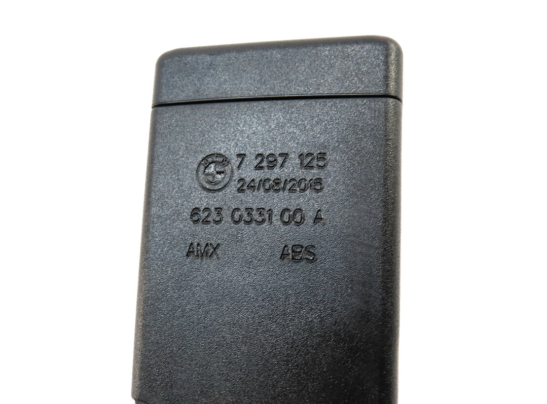 Thumbnail 7: 2016 BMW X5 (F15) REAR LEFT & RIGHT 3RD ROW SEATBELT BUCKLE RECEIVER (BLACK)