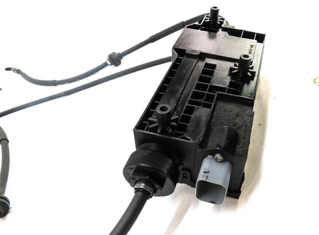 Thumbnail 4: 2016 BMW X5 (F15) EMERGENCY HILL PARKING BRAKE ACTUATOR WITH CABLES