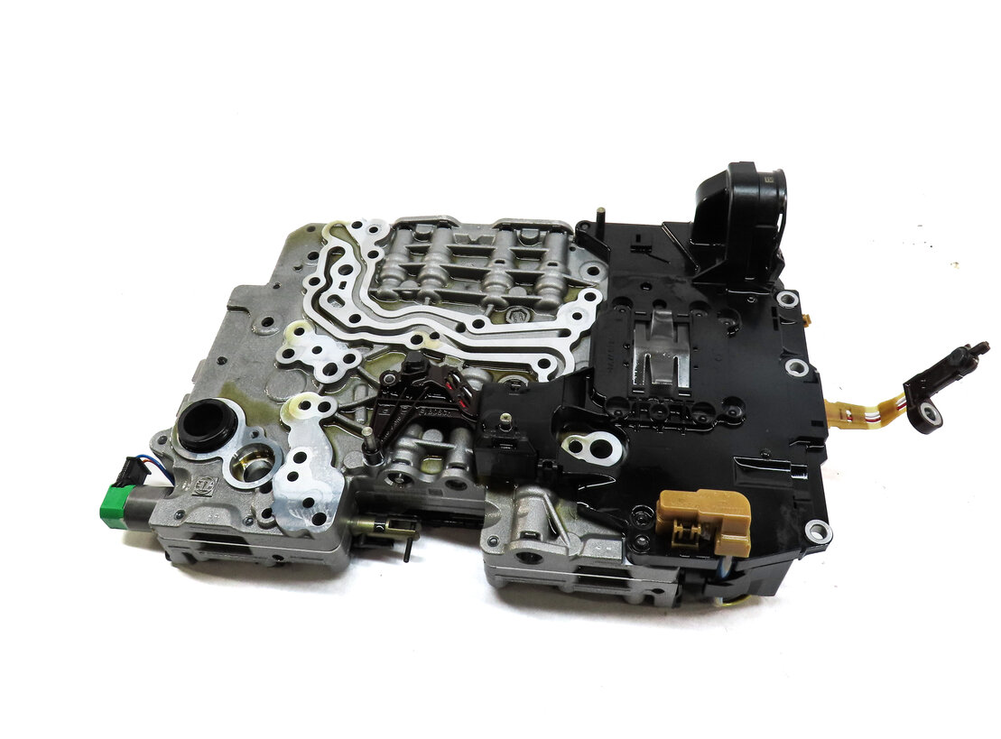 Thumbnail 2: 2015-2018 BMW X3 X5 (F15 F25) AWD 8 SPEED AUTO AUTOMATIC TRANSMISSION VALVE BODY