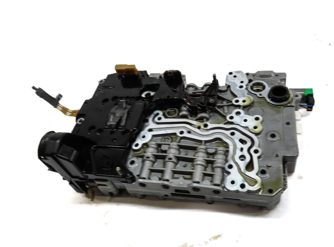 Thumbnail 3: 2015-2018 BMW X3 X5 (F15 F25) AWD 8 SPEED AUTO AUTOMATIC TRANSMISSION VALVE BODY