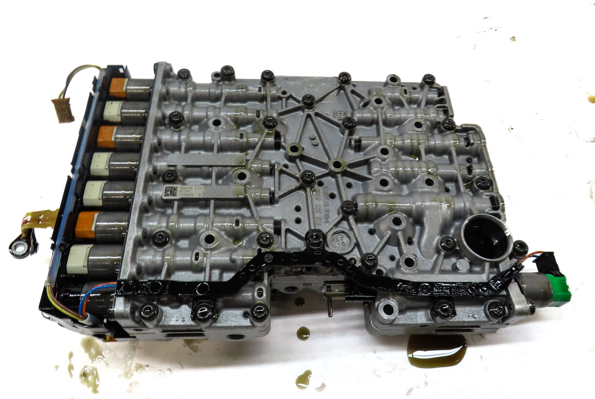 Thumbnail 4: 2015-2018 BMW X3 X5 (F15 F25) AWD 8 SPEED AUTO AUTOMATIC TRANSMISSION VALVE BODY
