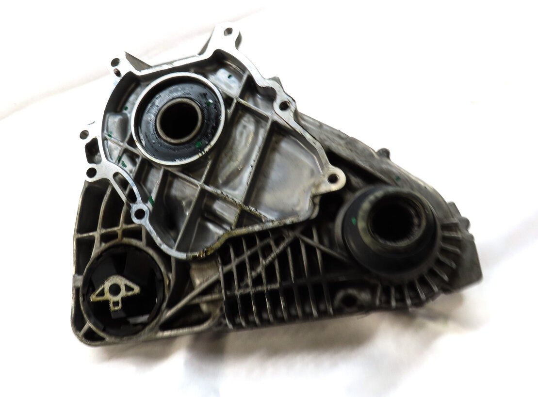Thumbnail 4: 12-18 BMW X3 X4 X5 X6 (F15 F16 F25 F26) 2.0L / 3.0D / 3.0L FRONT TRANSFER CASE