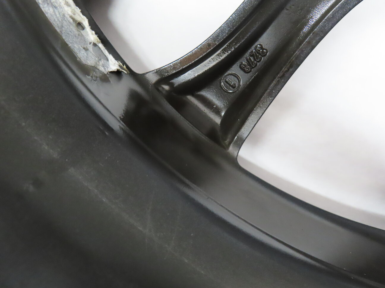 Thumbnail 10: 2014-2018 BMW X5 (F15) 19x9 INCH 5 SPOKE V-SPOKE WHEEL RIM (BLACK & SILVER)