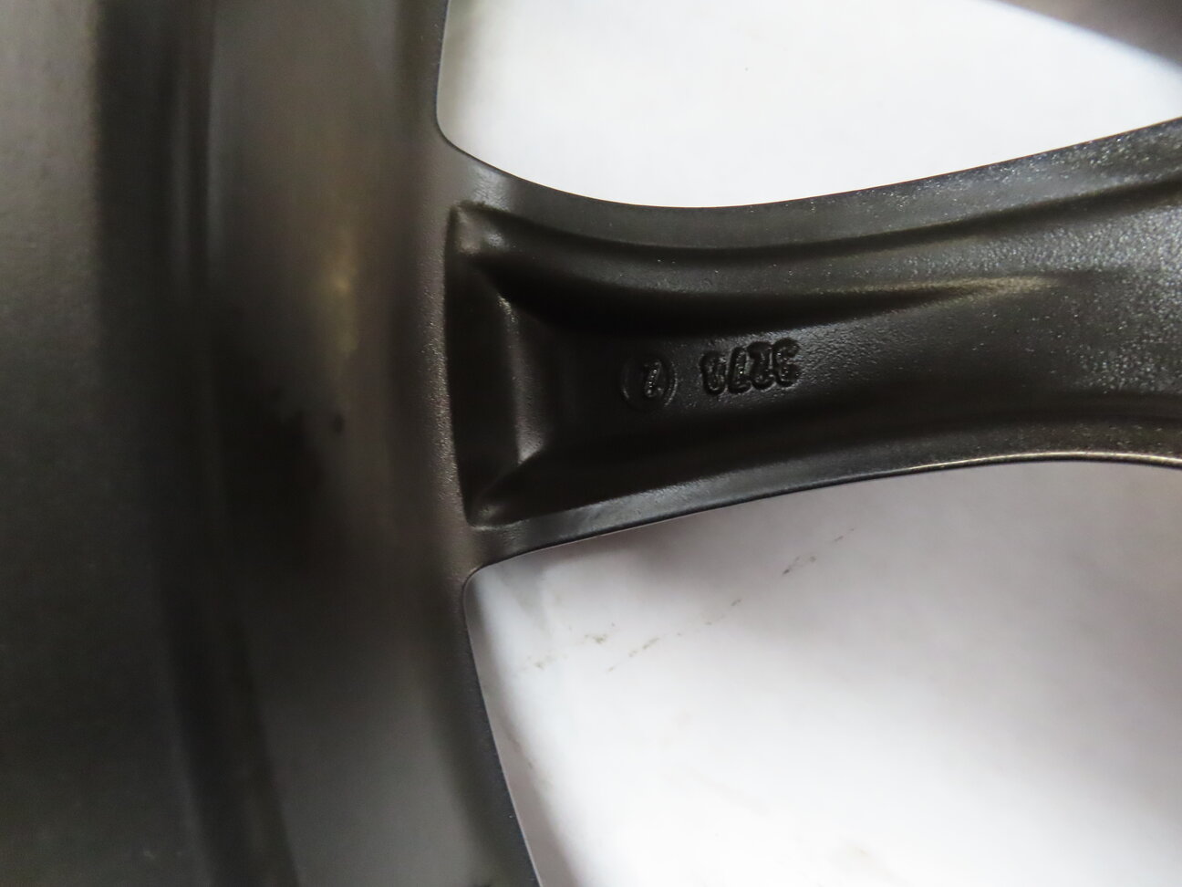 Thumbnail 10: 2014-2018 BMW X5 (F15) 19x9 INCH 5 SPOKE V-SPOKE WHEEL RIM (BLACK & SILVER)
