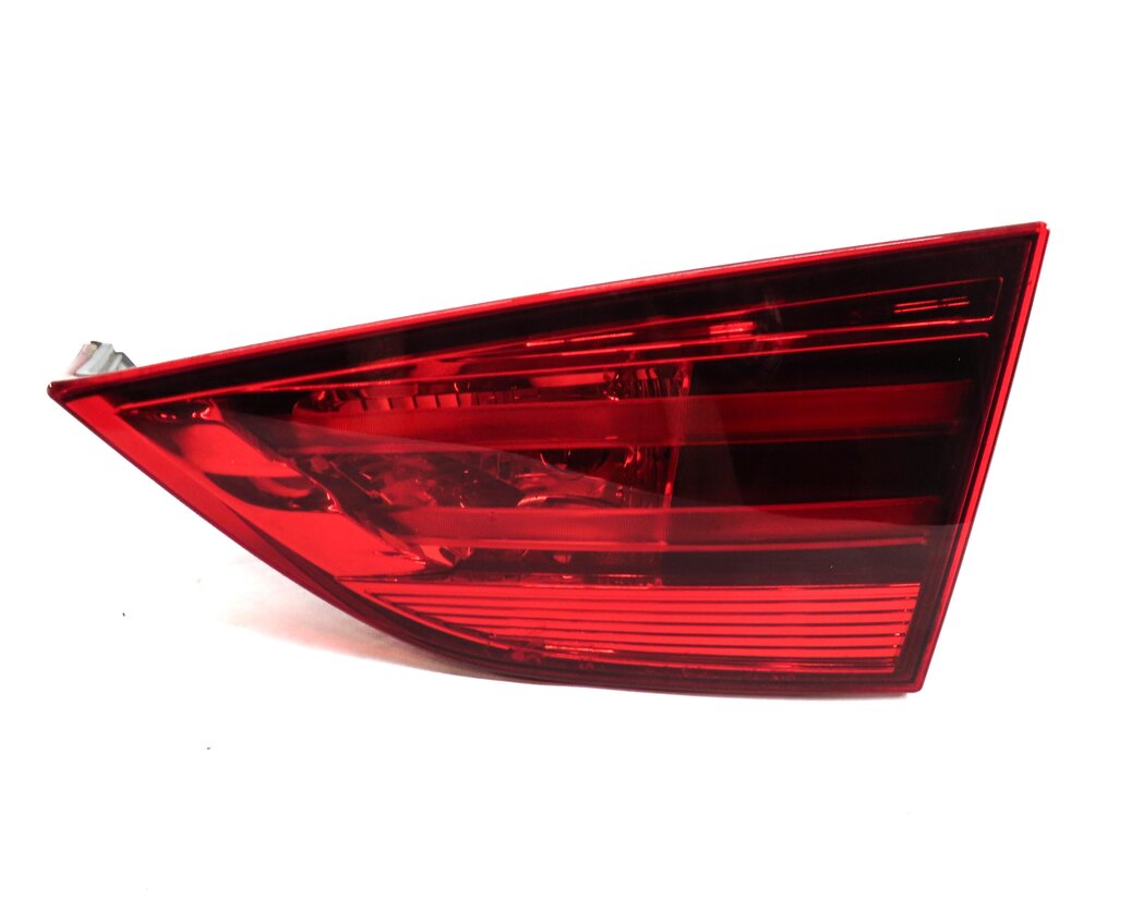 Thumbnail 3: 2012-2015 BMW X1 (E84) RIGHT PASSENGER REAR TRUNK INNER TAILLIGHT LIGHT LAMP
