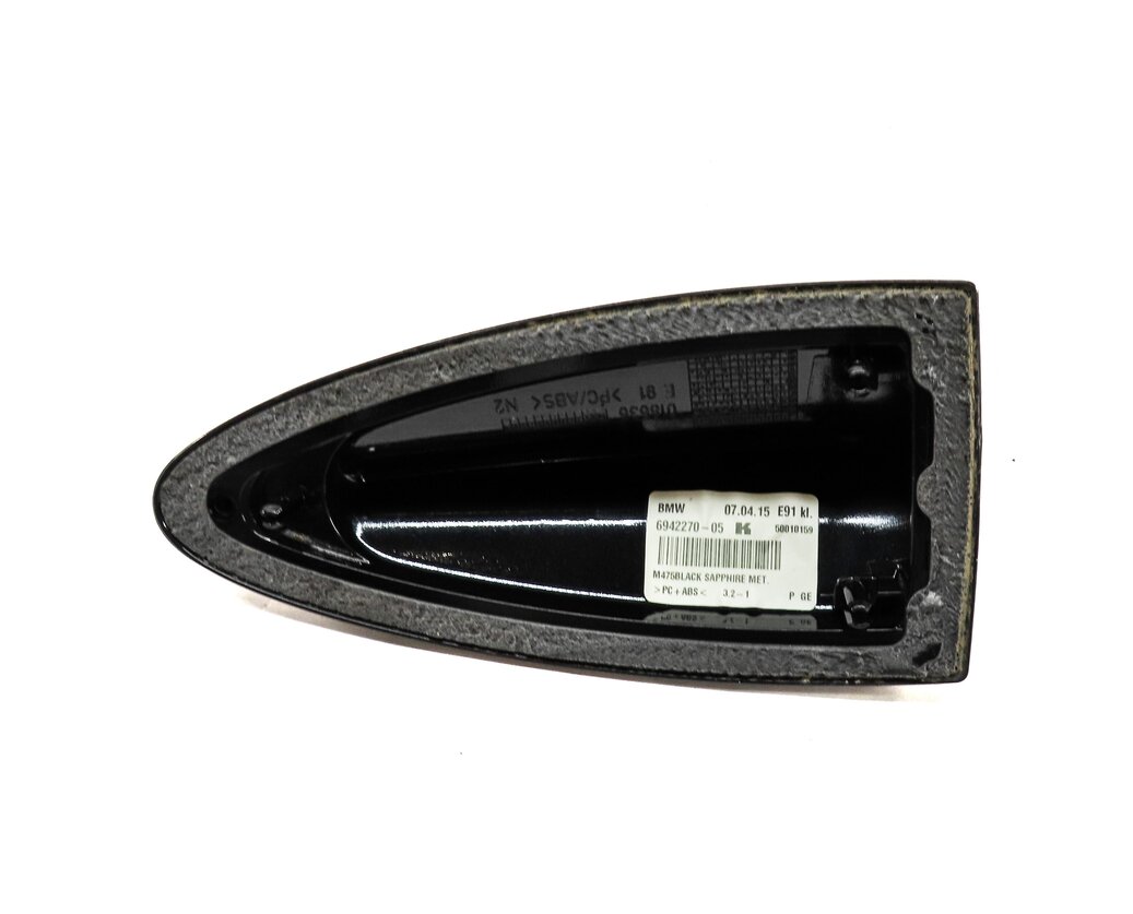 Thumbnail 4: 2015 BMW X1 E84 RADIO STEREO NAVIGATION SHARK FIN ANTENNA COVER (SAPPHIRE BLACK)