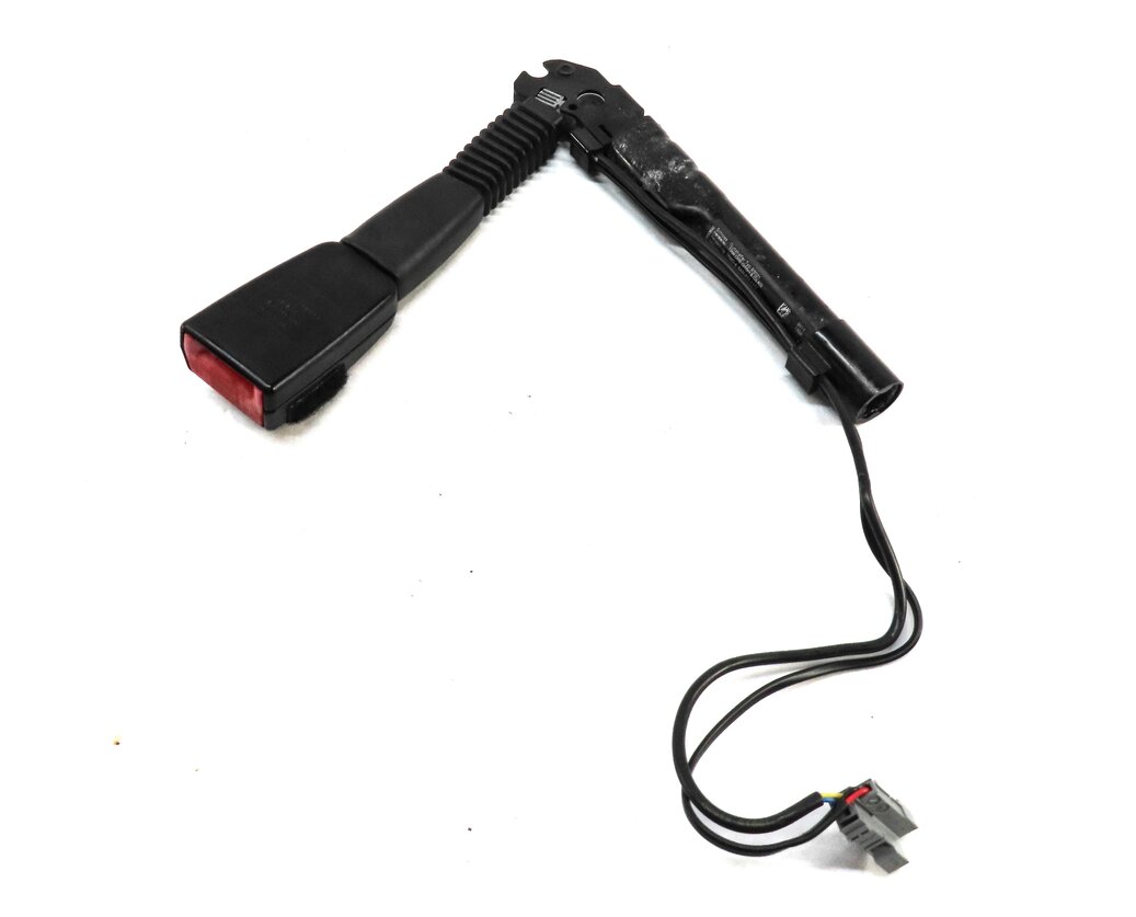 Thumbnail 3: 08-16 BMW 1 3 M3 X1 Z4 (E84 E87 E89 E90) FRONT LEFT DRIVER SEATBELT RECEIVER