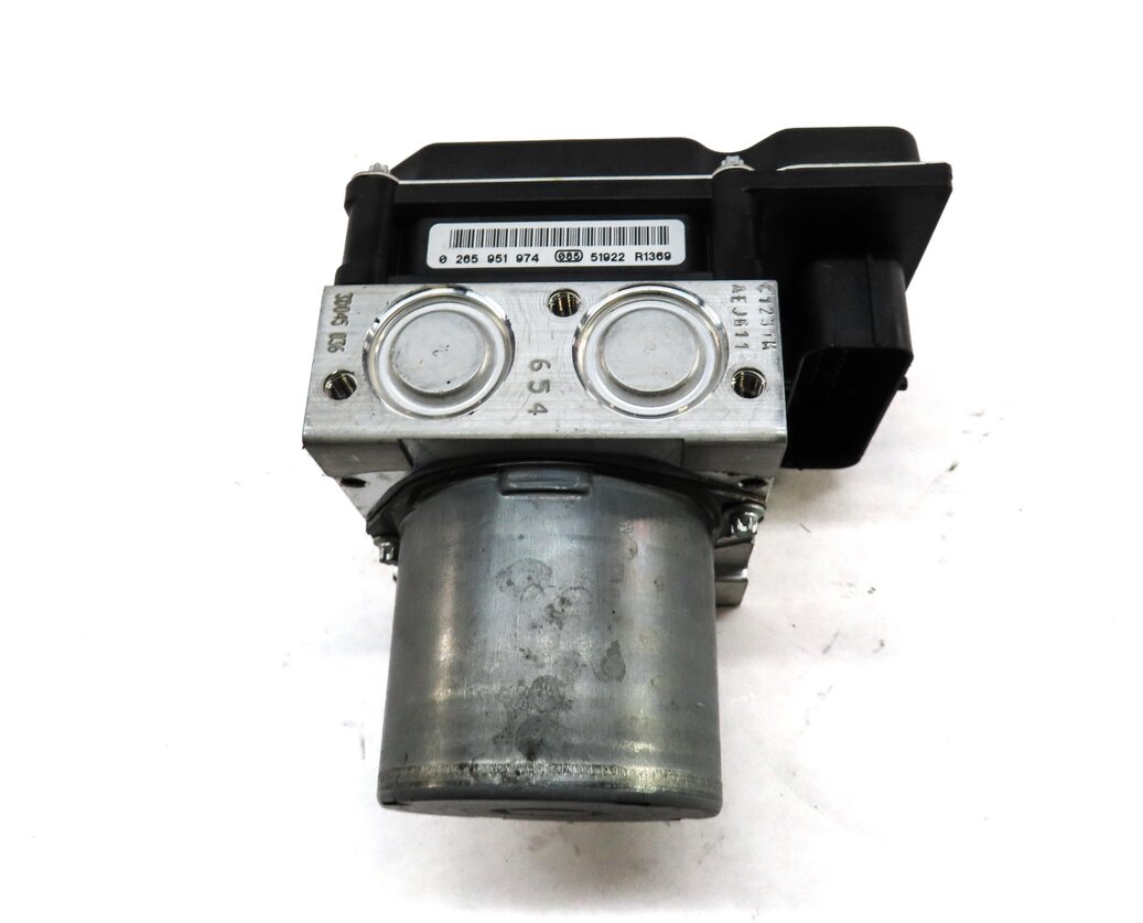 Thumbnail 3: 2013-2015 BMW X1 (E84) 2.0L RWD - ABS ANTI LOCK BRAKE PUMP w/ MODULE