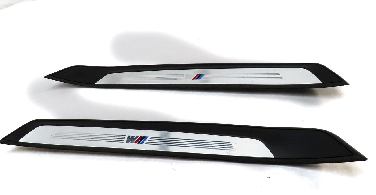 Thumbnail 2: 2015 BMW X1 (E84) FRONT LEFT & RIGHT ///M DOOR SILL SCUFF PLATE SET 2 (SILVER)