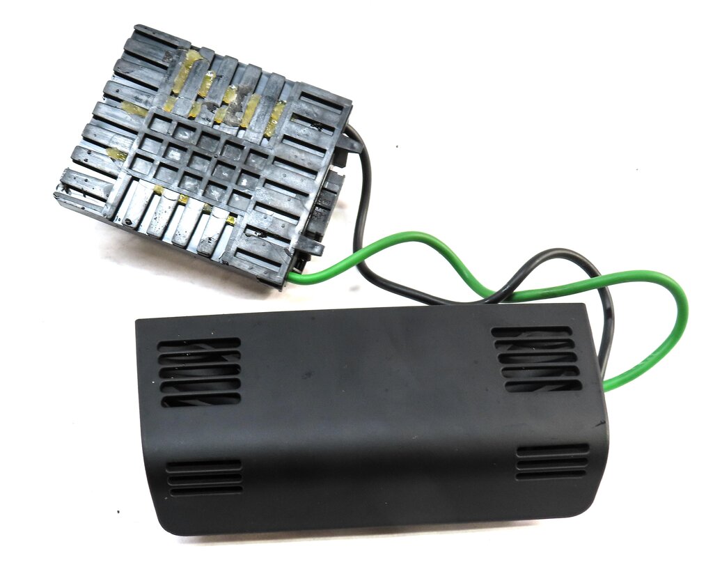 Thumbnail 2: 2015 BMW X1 (E84) ANTI-THEFT LOCKING LOCK ALARM CONTROL MODULE 65759260874