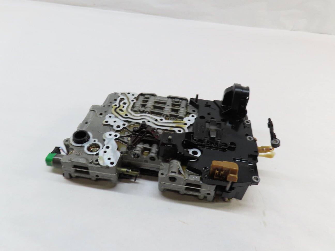 Thumbnail 7: 14-15 BMW X1 (E84) 28i RWD A/T AUTOMATIC TRANSMISSION VALVE BODY w/ MECHATRONIC