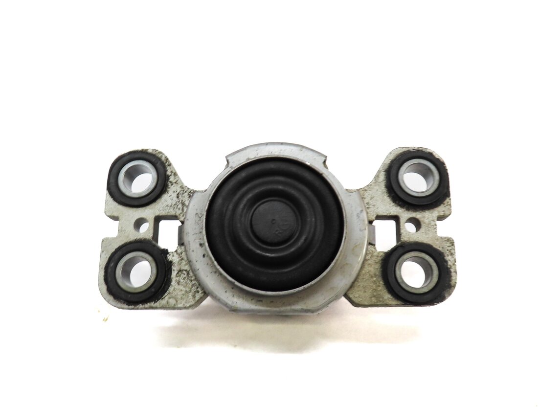 Thumbnail 2: 2015 LAND RANGE ROVER EVOQUE (L538) 2.0L TURBO REAR TRANSMISSION MOUNT BRACKET