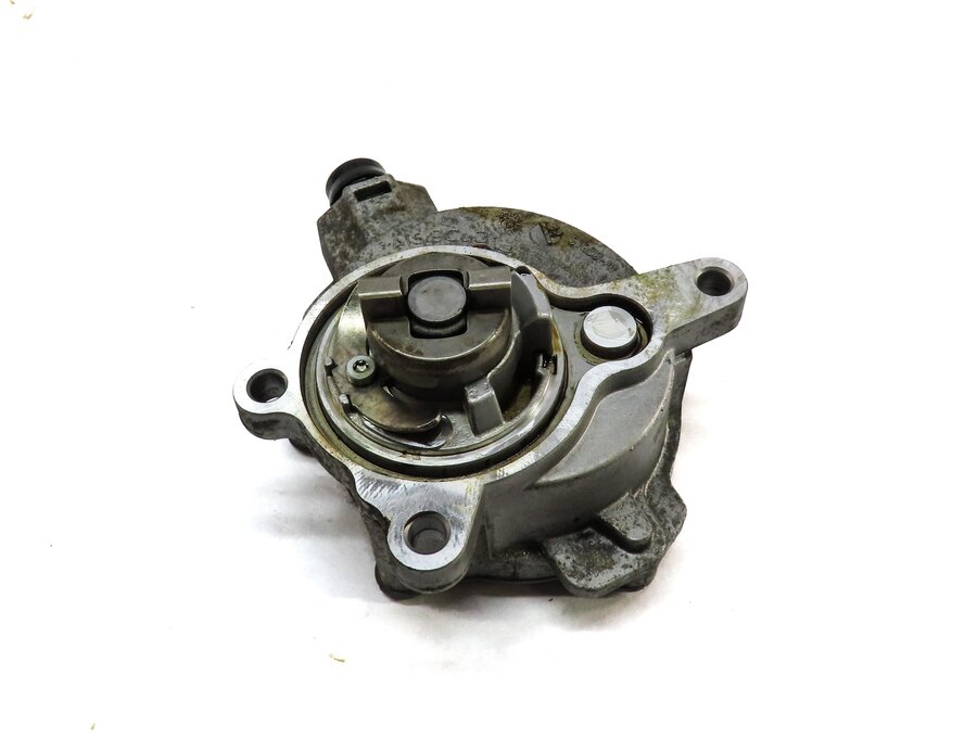 Thumbnail 3: 12-17 JAGUAR XE XF / RANGE ROVER EVOQUE DISCOVERY LR2 - 2.0L BRAKE VACUUM PUMP