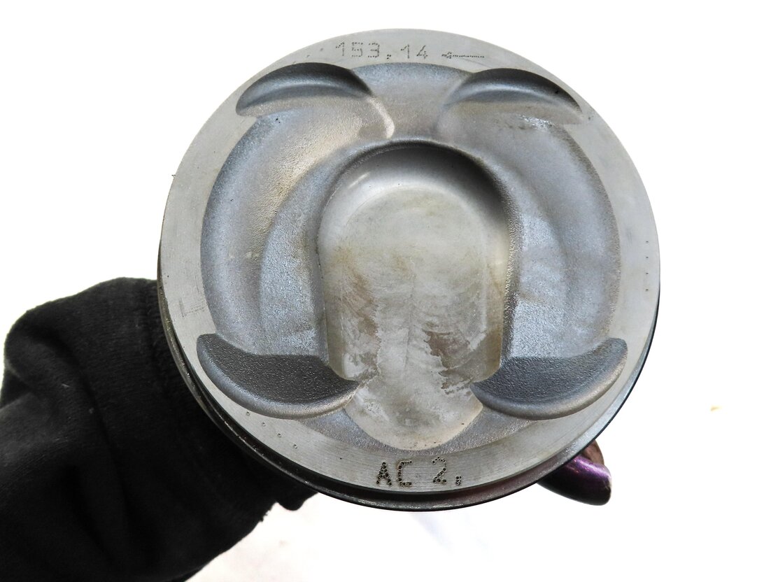 Thumbnail 6: 2015 LAND RANGE ROVER EVOQUE L538 2.0L TURBO ENGINE CONNECTING ROD & PISTON SET4