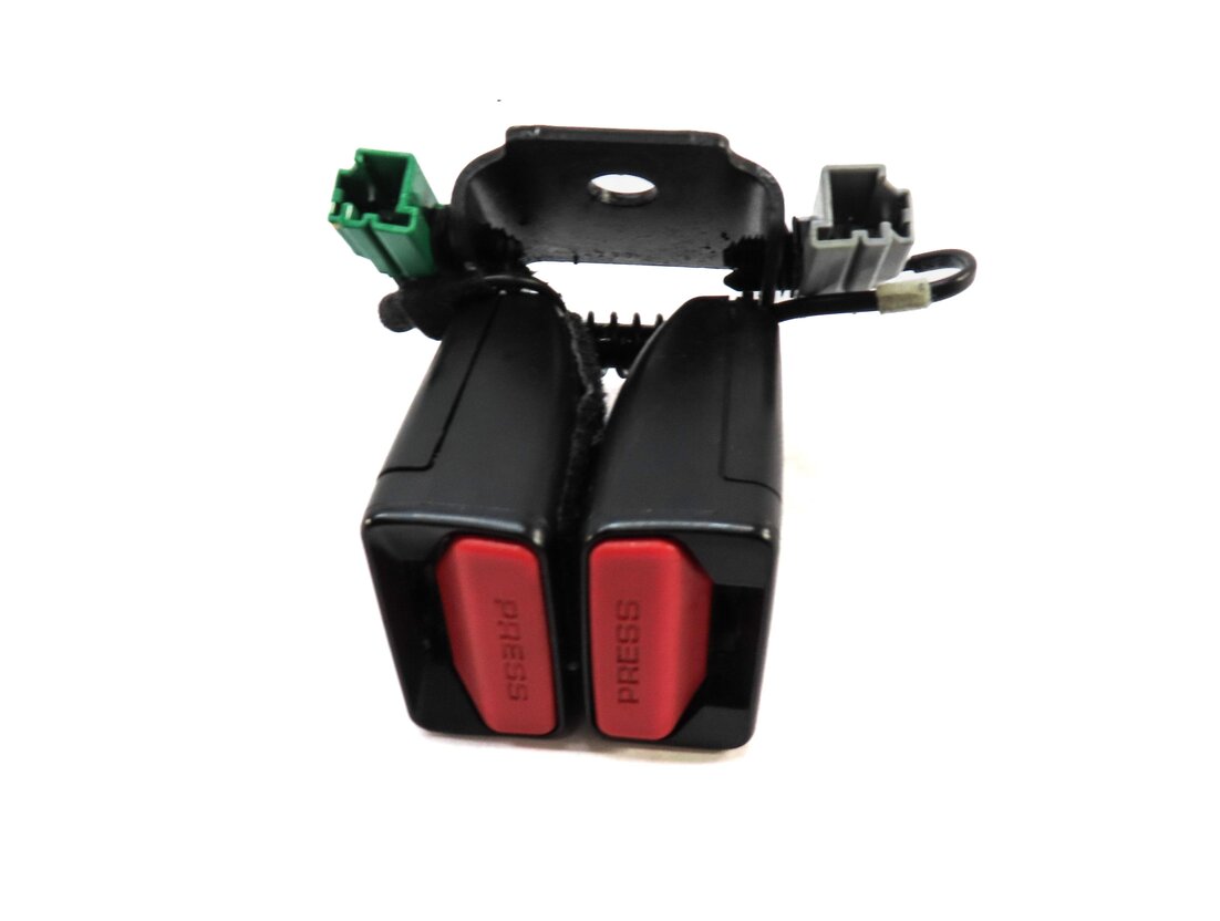 Thumbnail 5: 2015 LAND RANGE ROVER EVOQUE (L538) REAR RIGHT & CENTER SEATBELT BUCKLE RECEIVER