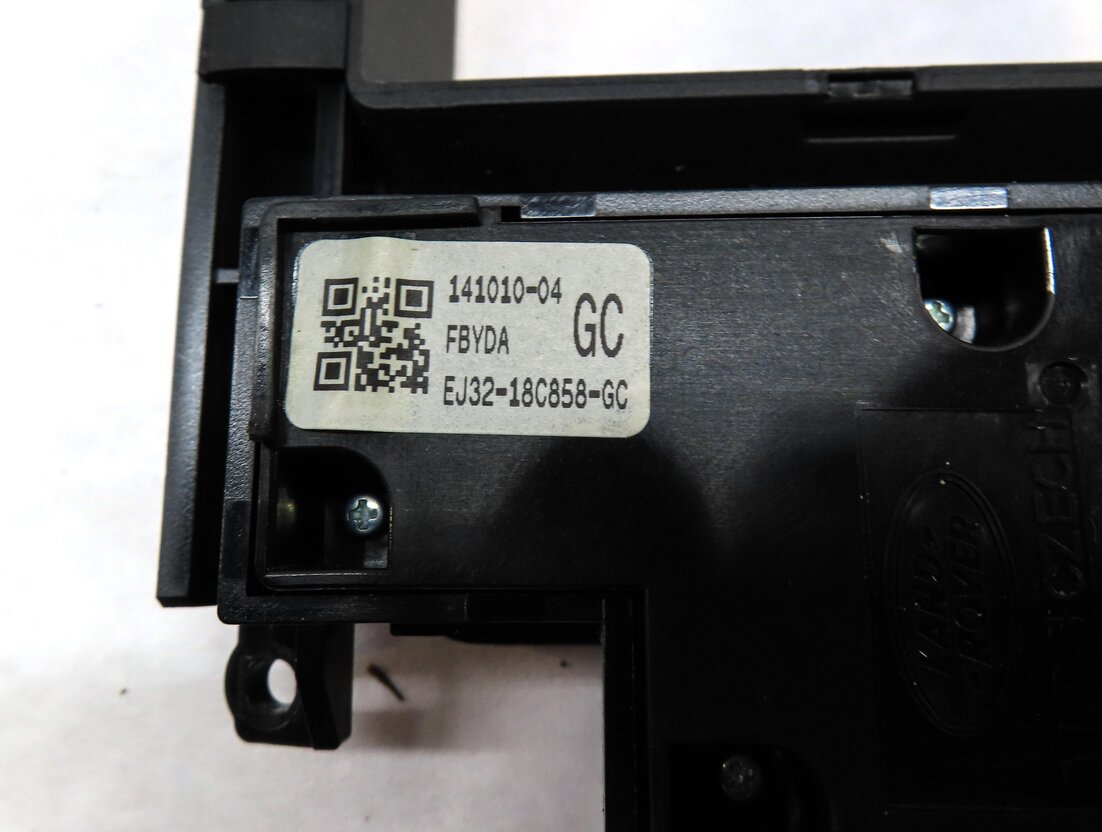 Thumbnail 6: 13-15 RANGE ROVER EVOQUE DASH GPS NAVIGATION DISPLAY SCREEN TRIM (w/ AUTO PARK)