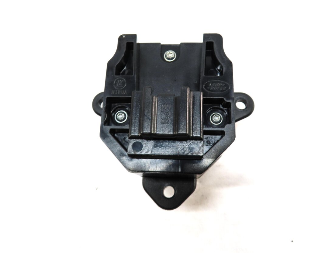 Thumbnail 5: 2015 LAND RANGE ROVER EVOQUE (L538) EMERGENCY PARKING BRAKE SWITCH