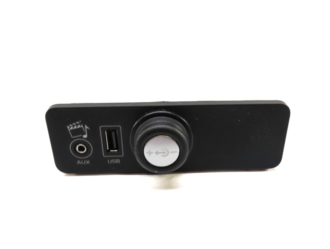 Thumbnail 2: 2015 LAND RANGE ROVER EVOQUE L538 AUXILIARY AUX USB JACK PLUG PANEL & 12v SOCKET