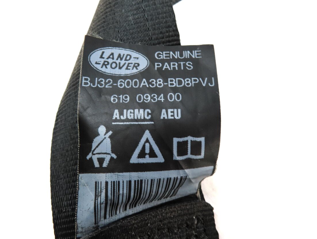 Thumbnail 5: 2015 LAND RANGE ROVER EVOQUE L538 REAR CENTER SEATBELT RETRACTOR w/ BUCKLE BLACK