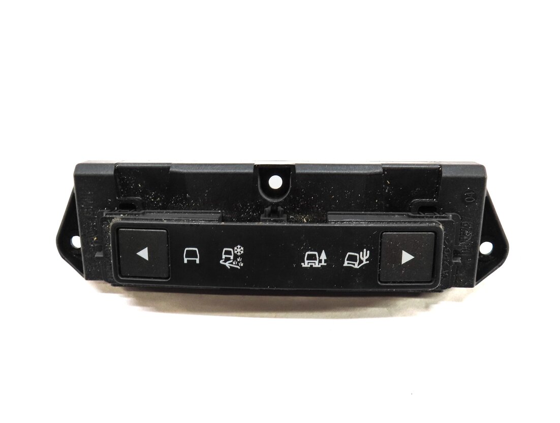Thumbnail 3: 2015 LAND RANGE ROVER EVOQUE (L538) SUSPENSION RIDE HEIGHT SWITCH BUTTON PANEL