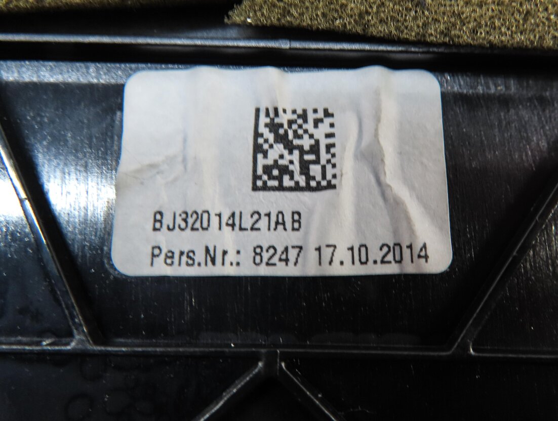 Thumbnail 5: 2015 LAND RANGE ROVER EVOQUE (L538) FRONT CENTER DASH A/C HEATER AIR VENT BLACK