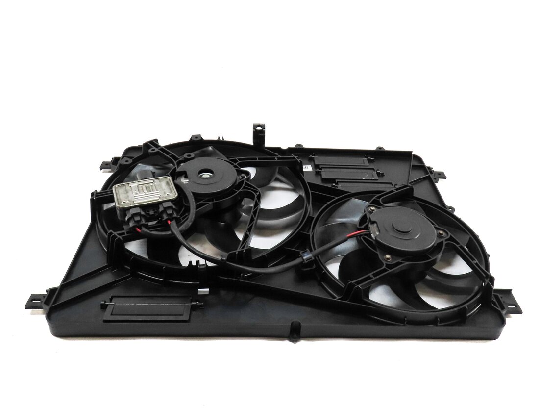 Thumbnail 4: 12-17 LR2 DISCOVERY SPORT RANGE ROVER EVOQUE (L538 L550) RADIATOR COOLING FAN