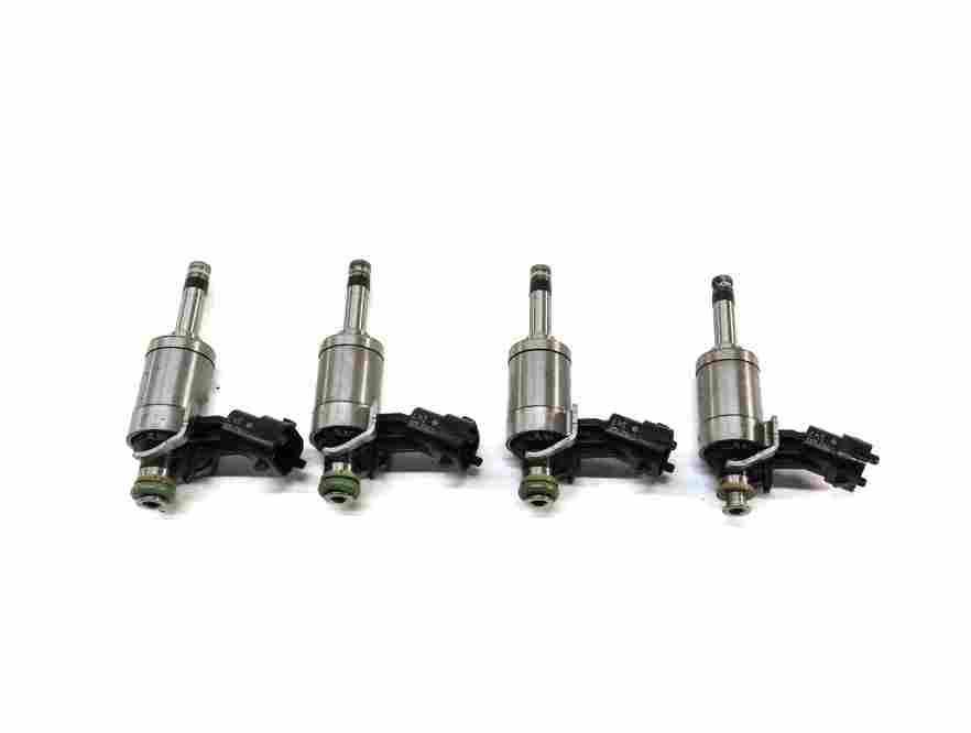 Thumbnail 2: 12-17 LR2 DISCOVERY SPORT RANGE ROVER EVOQUE (L538 L550) 2.0L FUEL INJECTOR SET