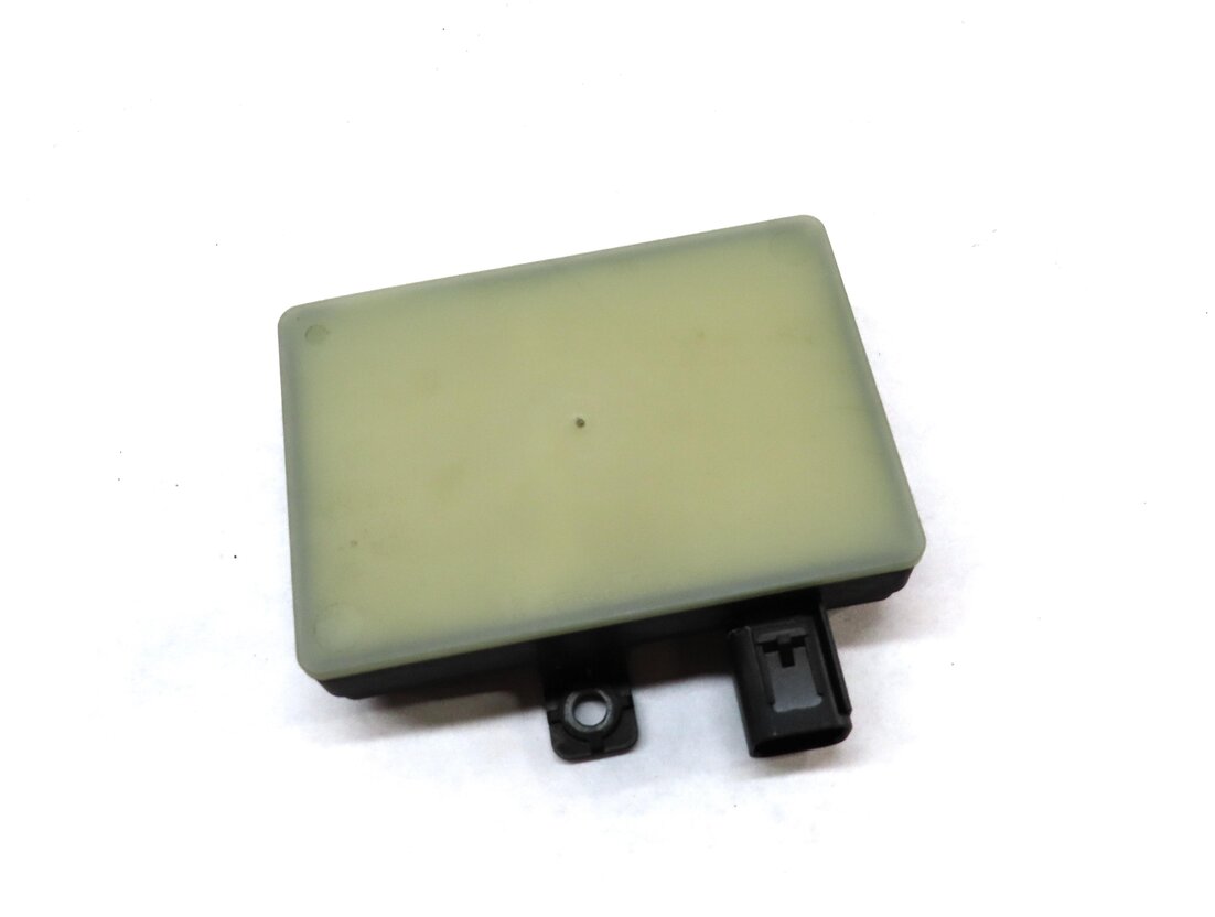 Thumbnail 1: 2015 LAND RANGE ROVER EVOQUE (L538) REAR RIGHT BLIND SPOT RADAR SENSOR MODULE