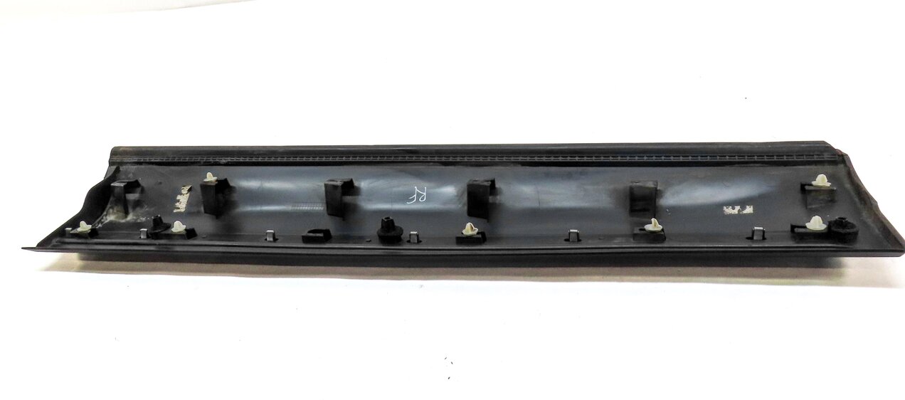 Thumbnail 4: 2015 LAND RANGE ROVER EVOQUE L538 FRONT RIGHT PASSENGER LOWER DOOR TRIM MOULDING