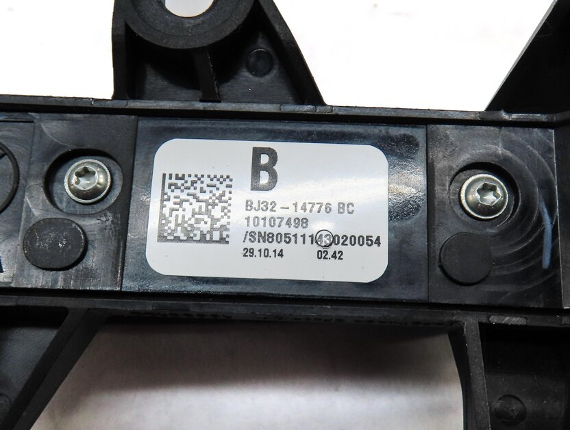Thumbnail 6: 2012-2019 RANGE ROVER EVOQUE (L538) LEFT DRIVER MEMORY SEAT POSITION SWITCH