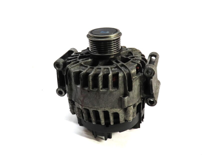 2015-2018 AUDI Q3 (8U) 2.0L ENGINE 140 AMP ALTERNATOR POWER GENERATOR (VALEO)