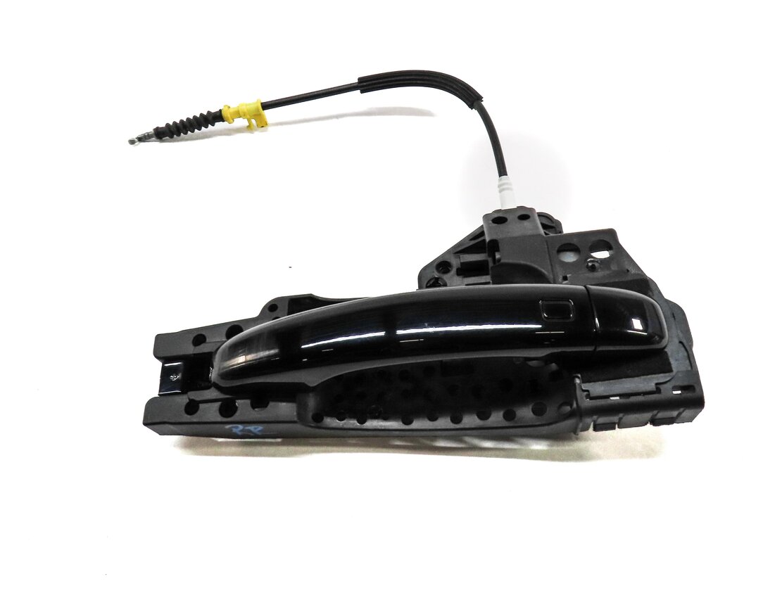 Thumbnail 2: 2015-2018 AUDI Q3 (8U) REAR RIGHT EXTERIOR DOOR HANDLE (BRILLIANT BLACK A2)