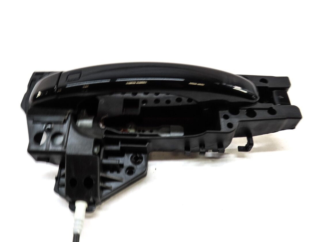 Thumbnail 3: 2015-2018 AUDI Q3 (8U) REAR RIGHT EXTERIOR DOOR HANDLE (BRILLIANT BLACK A2)