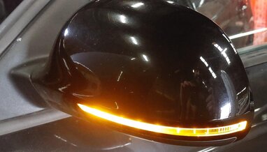 Thumbnail 2: 2015-2018 AUDI Q3 LEFT DRIVER HEATED DOOR MIRROR (BRILLIANT BLACK METALLIC)