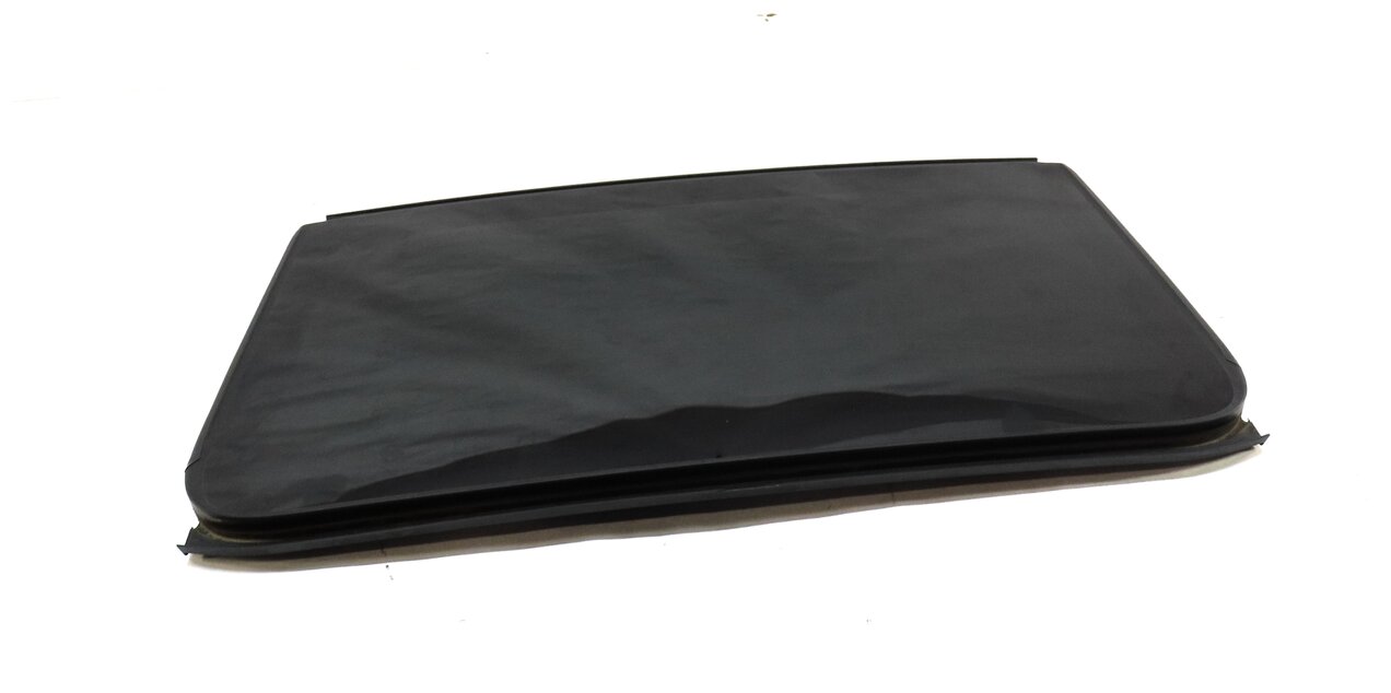 Thumbnail 1: 2015-2018 AUDI Q3 (8U) REAR STATIONARY PANORAMIC SUNROOF SUN ROOF GLASS WINDOW