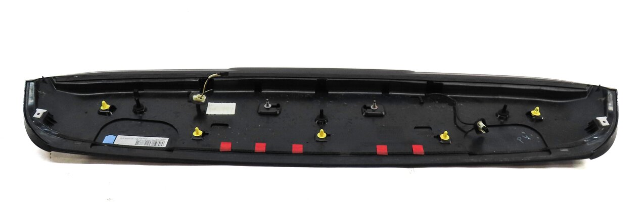 Thumbnail 5: 2015-2018 AUDI Q3 (8U) REAR SPOILER WING w/ 3rd BRAKE LIGHT (BRILLIANT BLACK A2)