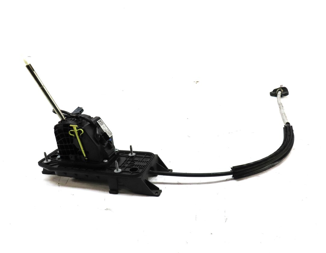 Thumbnail 2: 2017 AUDI Q3 (8U) TRANSMISSION GEAR SHIFTER SHIFT BOX w/ CABLE