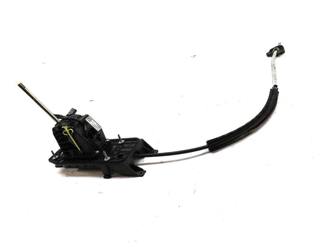 Thumbnail 3: 2017 AUDI Q3 (8U) TRANSMISSION GEAR SHIFTER SHIFT BOX w/ CABLE