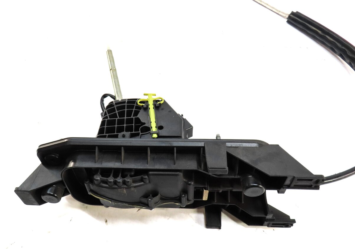 Thumbnail 6: 2017 AUDI Q3 (8U) TRANSMISSION GEAR SHIFTER SHIFT BOX w/ CABLE