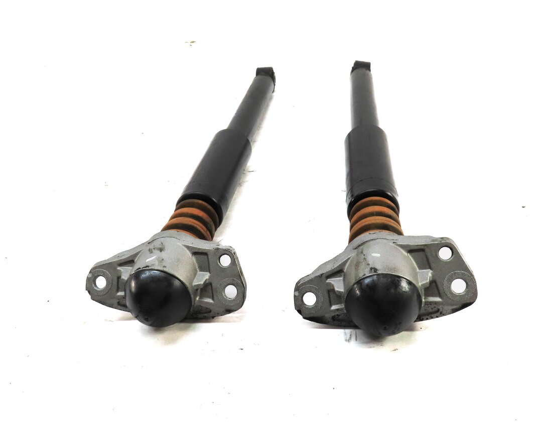Thumbnail 3: 2017 AUDI Q3 (8U) REAR LEFT & RIGHT SUSPENSION SHOCK STRUT SET-2